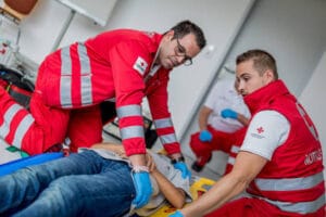 Was Genau Davor Steckt: Die Grundlagen Der Rettungssanitäter Ausbildung